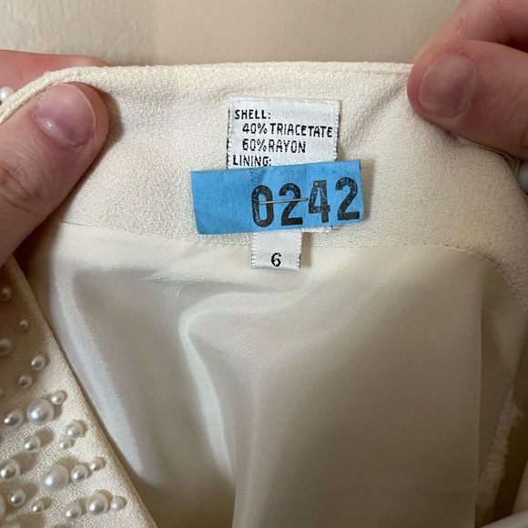 Remarkable Vintage 80s Pearl-Covered Courthouse Wedding Dress with Shoulder Pads - Picture 3 of 3